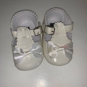 White girls dress pageant shoes